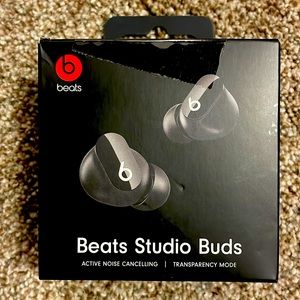 Beats Studio Buds